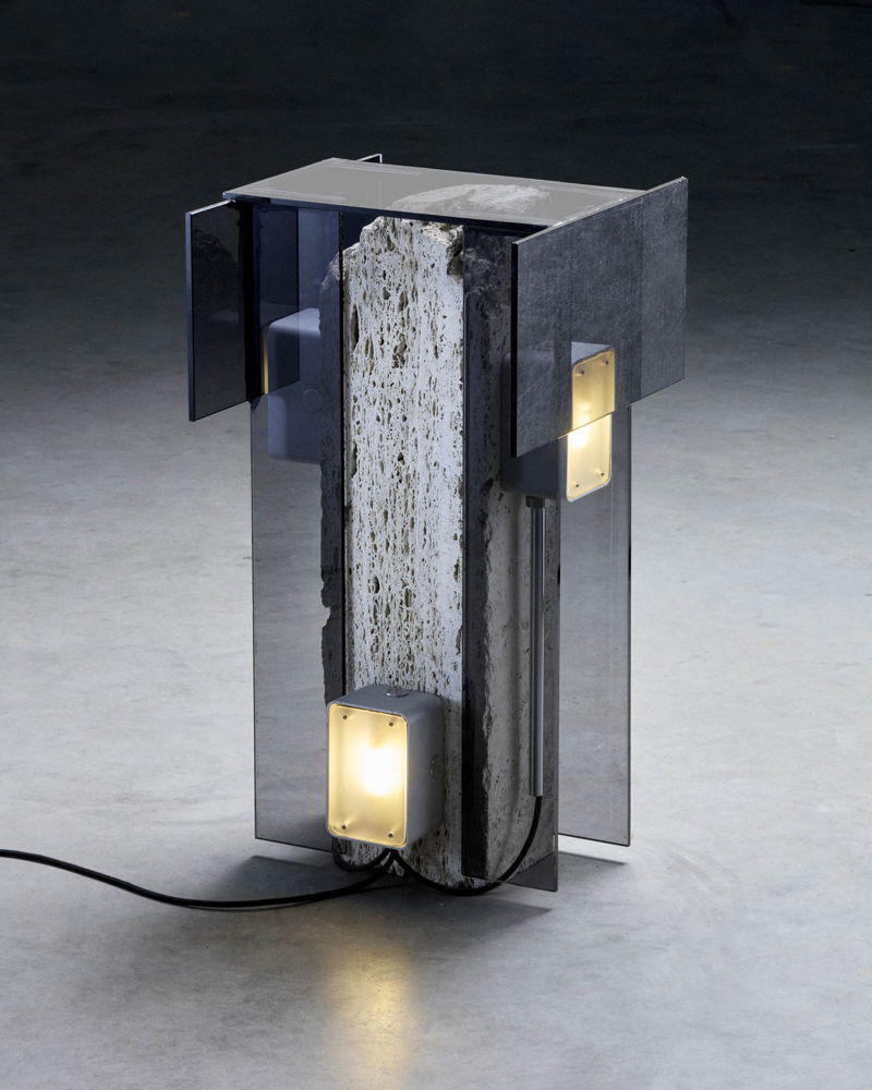 Lionel Jadot_Lampe V_2024_Materials Travertine © Stan Huaux