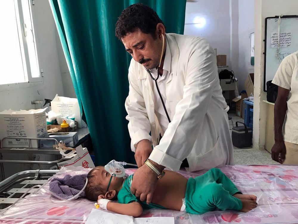 Le docteur Mohammad Ahmed à l'hôpital de Abs. (c) Sonia Verma/MSF