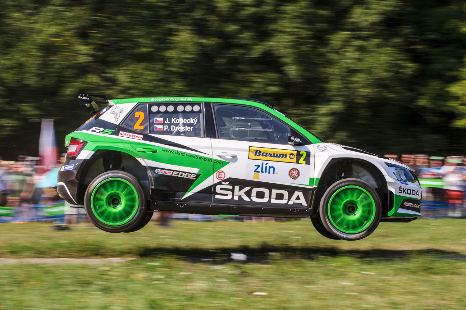 Reigning champions Jan Kopecký and Pavel Dresler (CZE/CZE), driving a ŠKODA FABIA R5, won Barum Czech Rally Zlín, their personal sixth win in a row in the Czech Rally Championship.