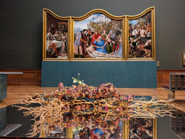 KMSKA combines floral art with museum collection