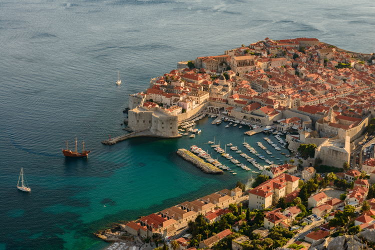 Dubrovnik (c) Luka Esenko