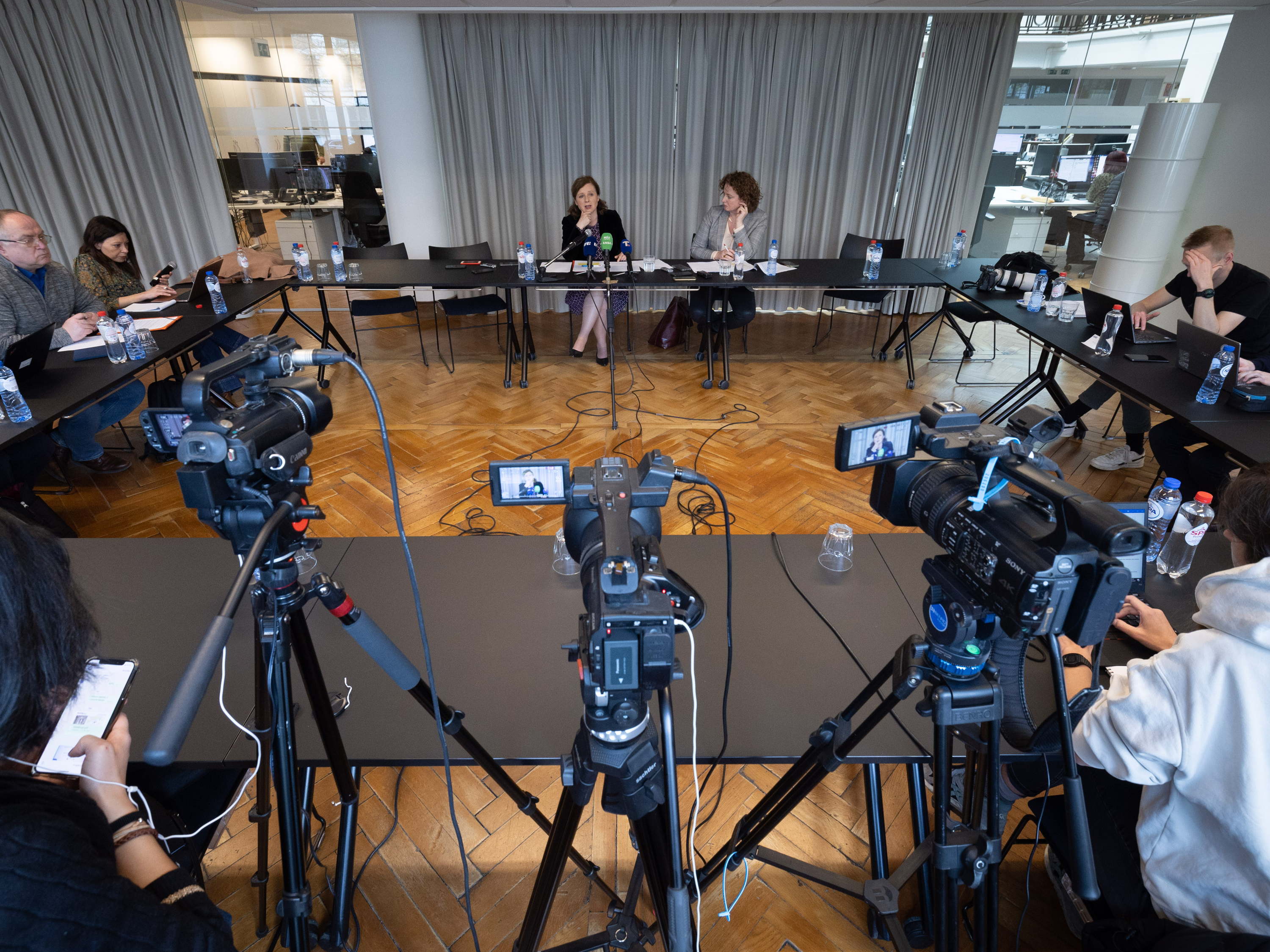 Uw persconferentie in het Press Center bij Belga