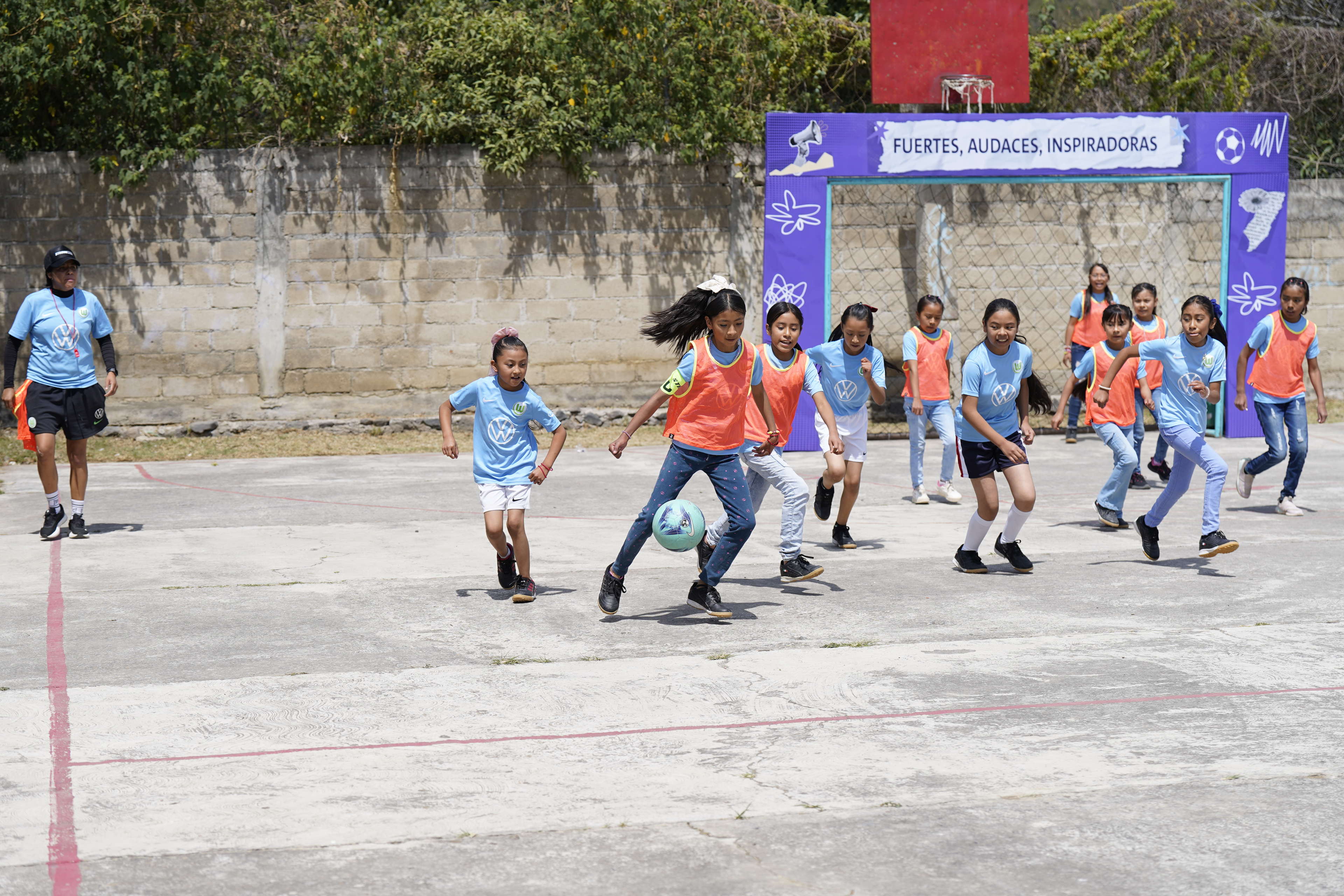 Voluntariado “Fuertes, audaces e inspiradoras” en San Miguel Tecuanipa, Puebla.
