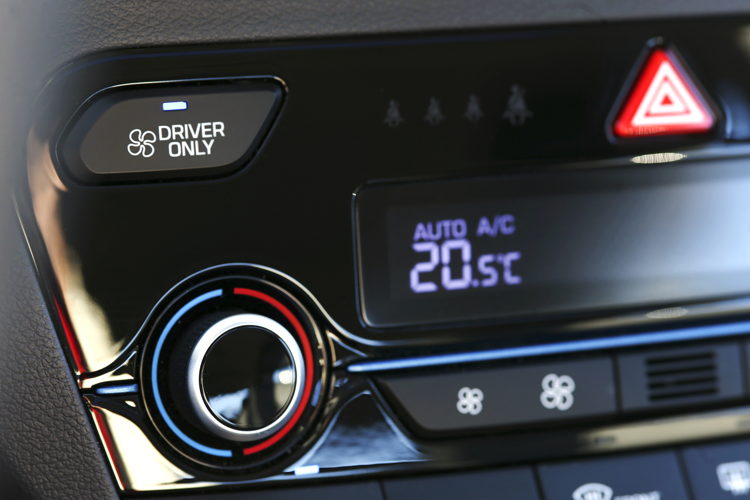 Hyundai IONIQ Hybrid