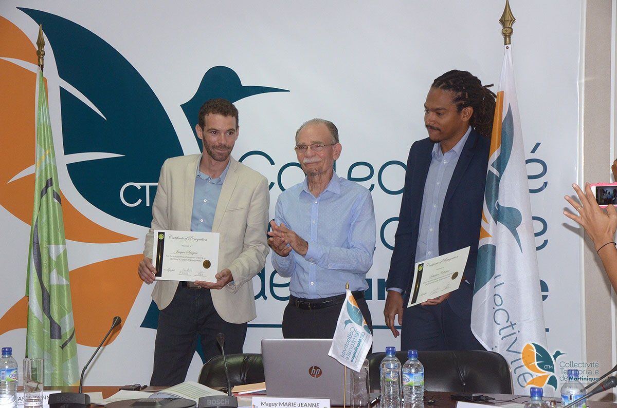 President of the Collectivity of Martinique Alfred Marie-Jeanne with Jacques Sanquer and Sébastien Célestine, 2 winners from Martinique. © Collectivity of Martinique.
