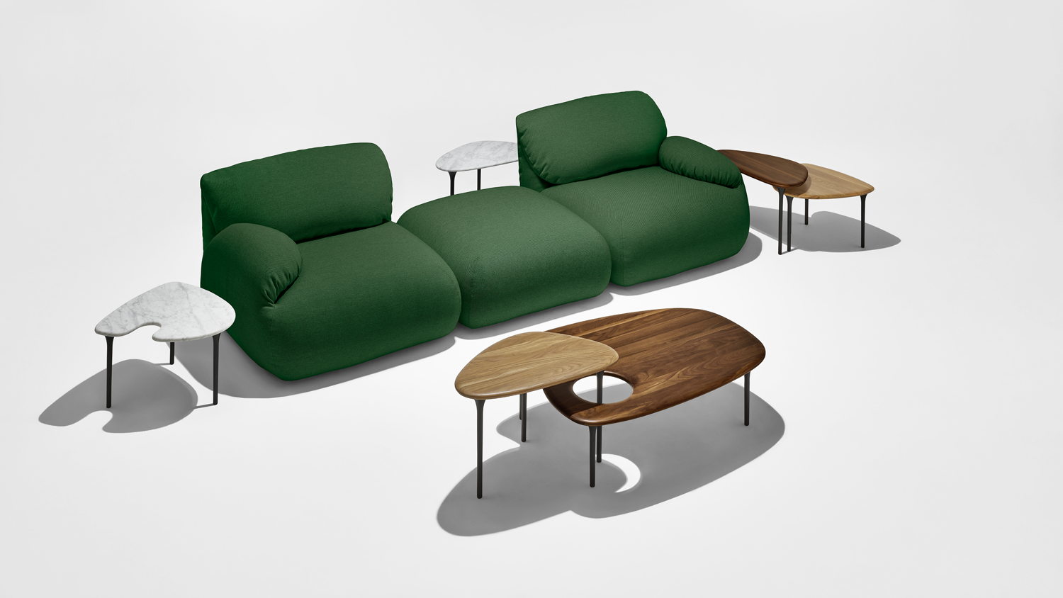 Luva Modular sofa and Cyclade Tables