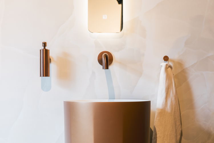 ©Facq - JEE O Slimline Touchless Bronze