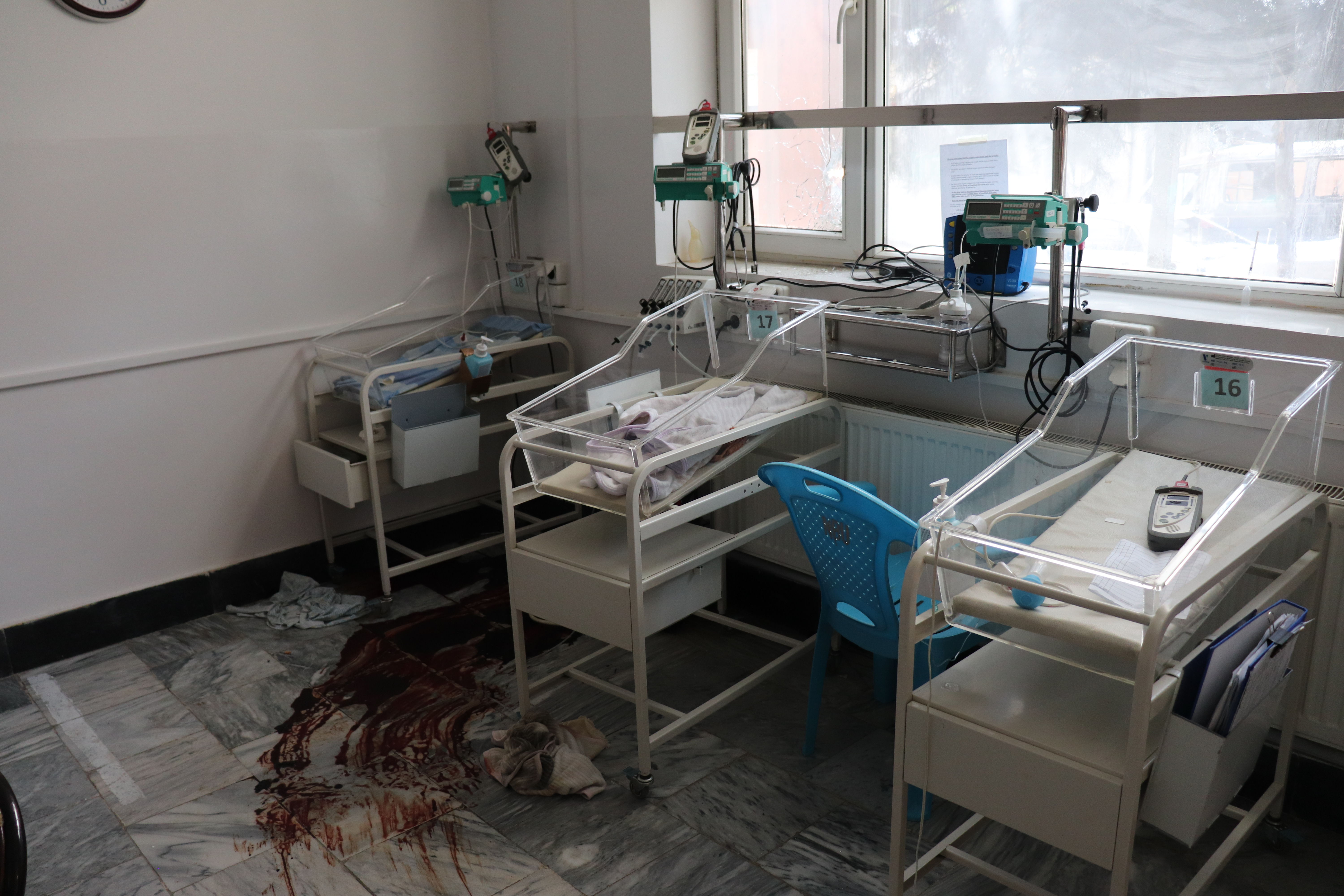 La unidad de recién nacidos del hospital tras el ataque. Frédéric Bonnot/MSF