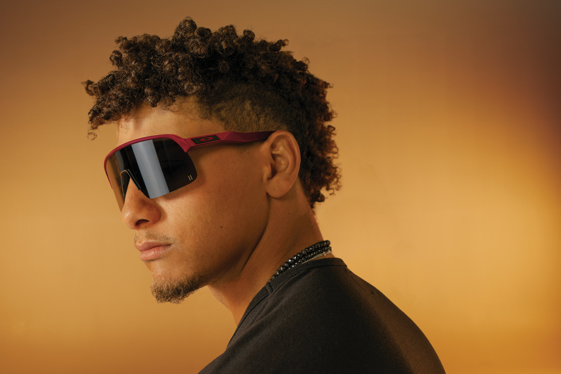 OAKLEY® COLLABORATES WITH PATRICK MAHOMES II ON NEW SIGNATURE SERIES COLLECTION
