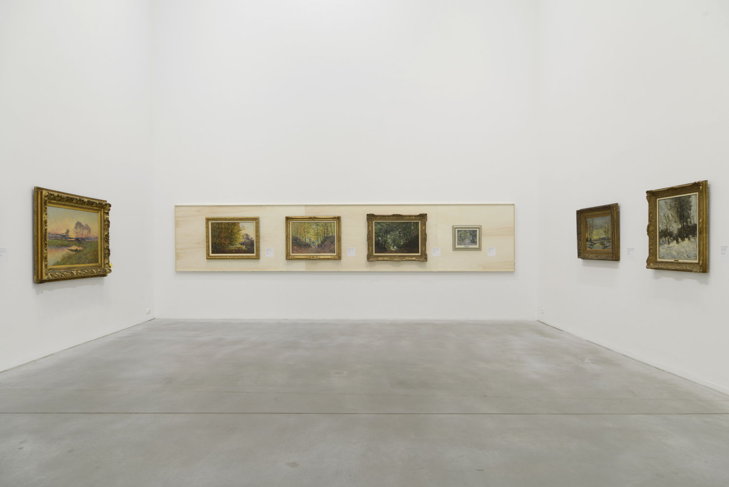 Vue de l'exposition PLEIN avec les oeuvres de Lucien Frank et Guillaume Vogels (c) Isabelle Arthuis