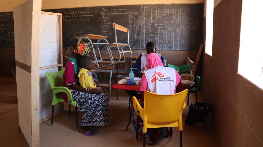 “We fled the violence in our hometown and we have nothing, we don’t even have the money to treat ourselves”, tells Zallé Ramata during her visit to MSF’s mobile clinic in Sirfou, a village in Burkina Faso’s North region. Zallé brought two of her children to the clinic to receive treatment, after they’ve fallen sick last night. “We are grateful for this service; not only it’s free, but it is being delivered in our village. I neither have to worry about the consultations fees nor the transportation fees”, she adds. Photographer: Noelie Sawadogo/MSF