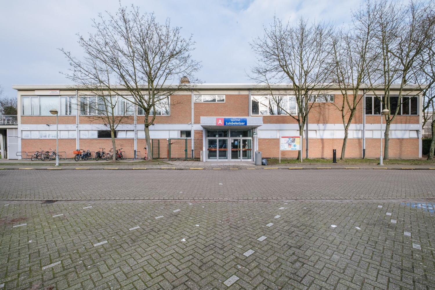 Sporthal Luisbekelaar huidige toestand ©Thijs De Lange