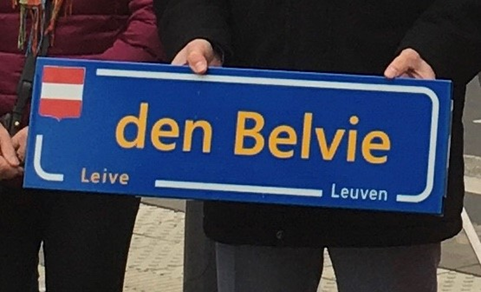 Leuven alweer een ‘Leives’ straatnaambordje rijker