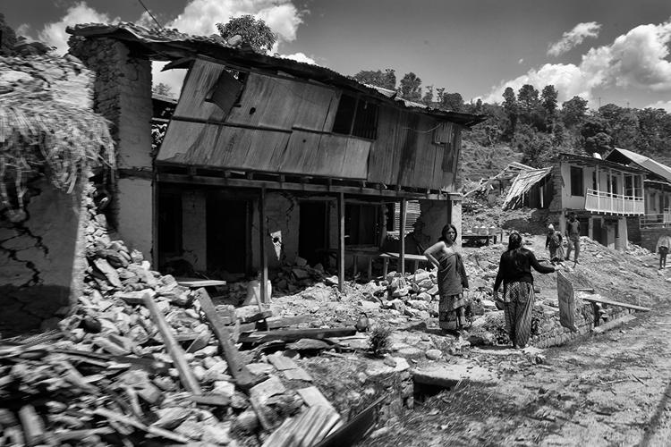 Eerste hulp in Nepal (c) VRT/Eén