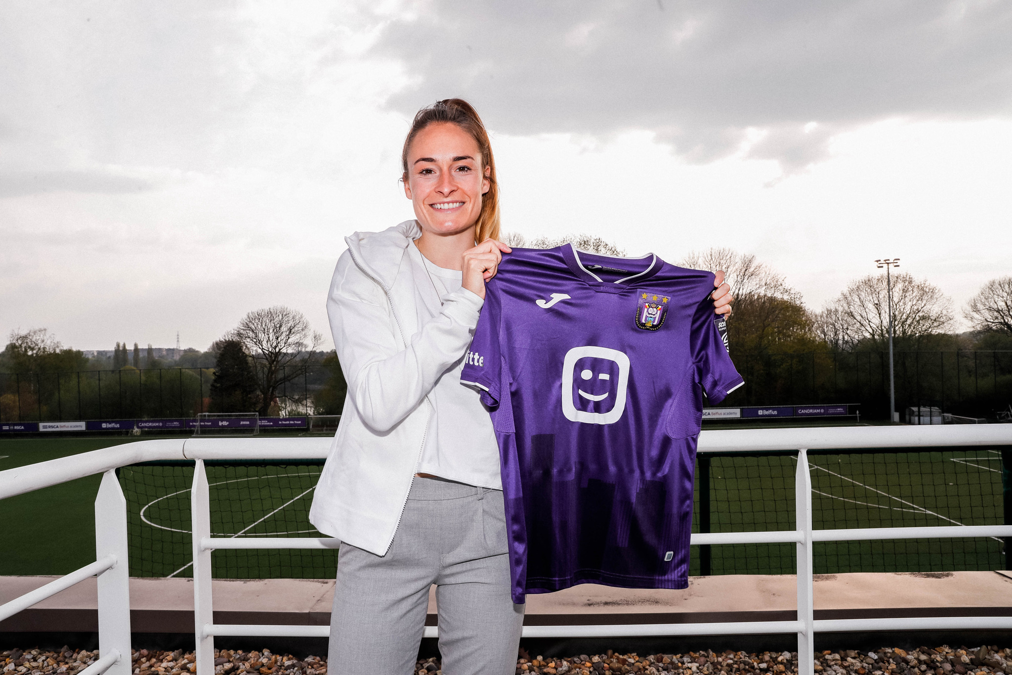 Les 11 premières RSCA Women optent pour un séjour prolongé en Mauve et ...