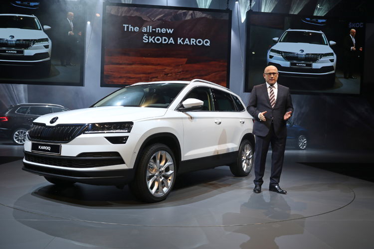 On 18 May 2017, ŠKODA CEO Bernhard Maier presented the new ŠKODA KAROQ compact SUV.