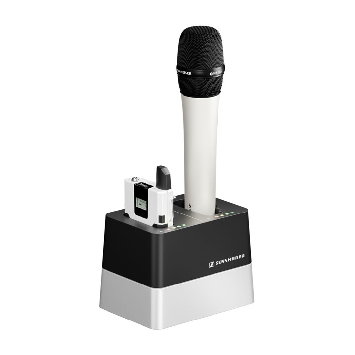 El nuevo cargador de red de dos bahías CHG 2N de Sennheiser para transmisores inalámbricos digitales SpeechLine beneficiará a las instituciones educativas que requieren configuraciones más pequeñas en sus salas de seminarios y conferencias