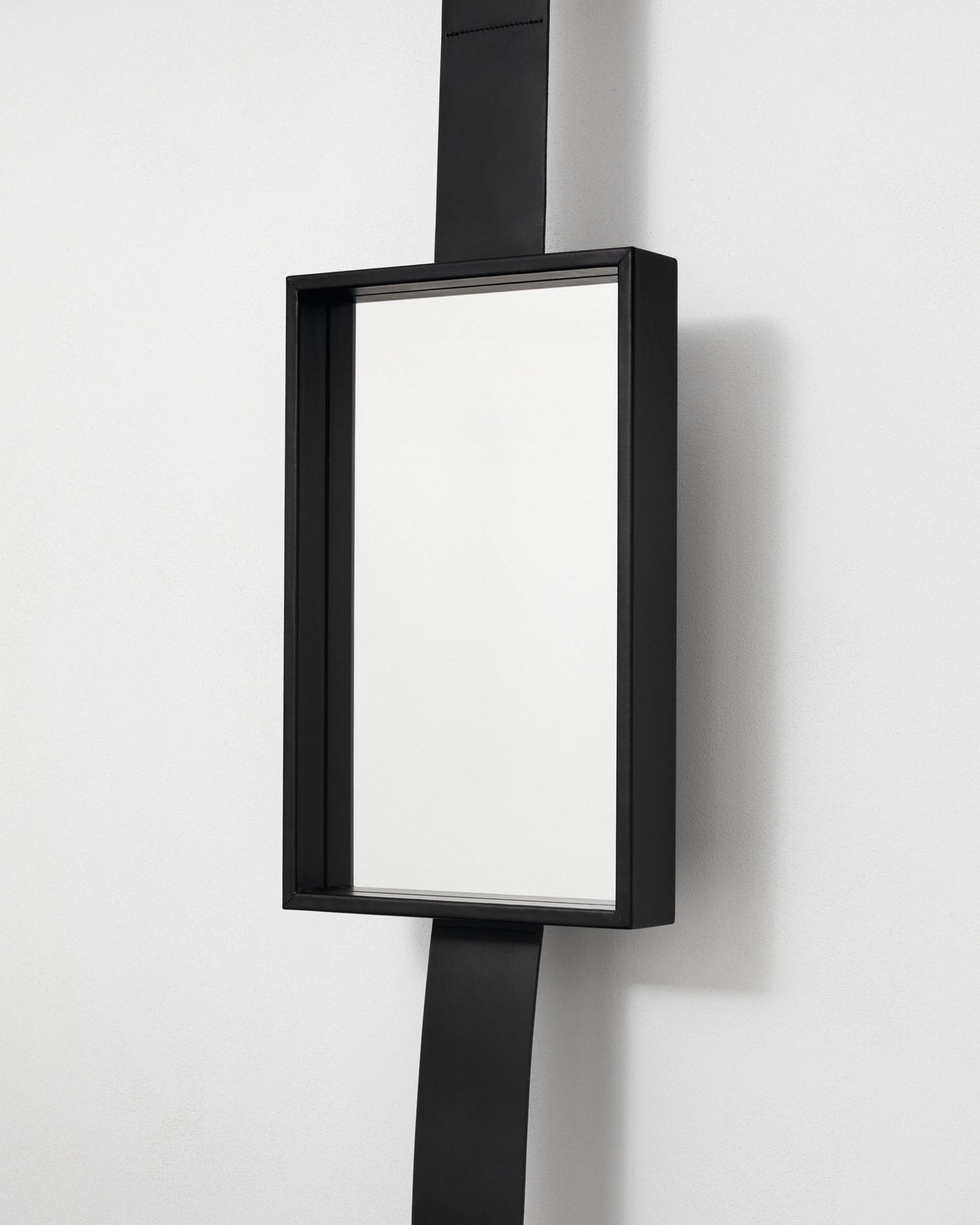 Leather Mirror Tray in Black