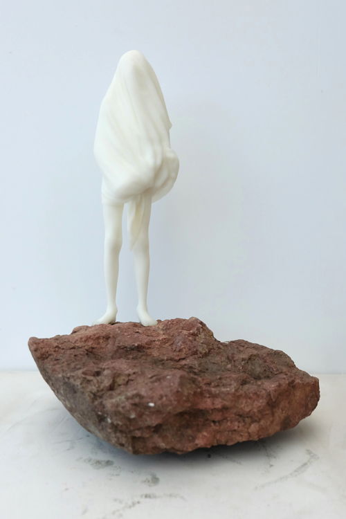 Griet Troch, Regalo - Young Boy (2023) SLS, coated, 38 x 28 x 25 cm courtesy: Collection R., SOFACQ Gallery, Merelbeke (BE) photo by: Phaedra Cremmery