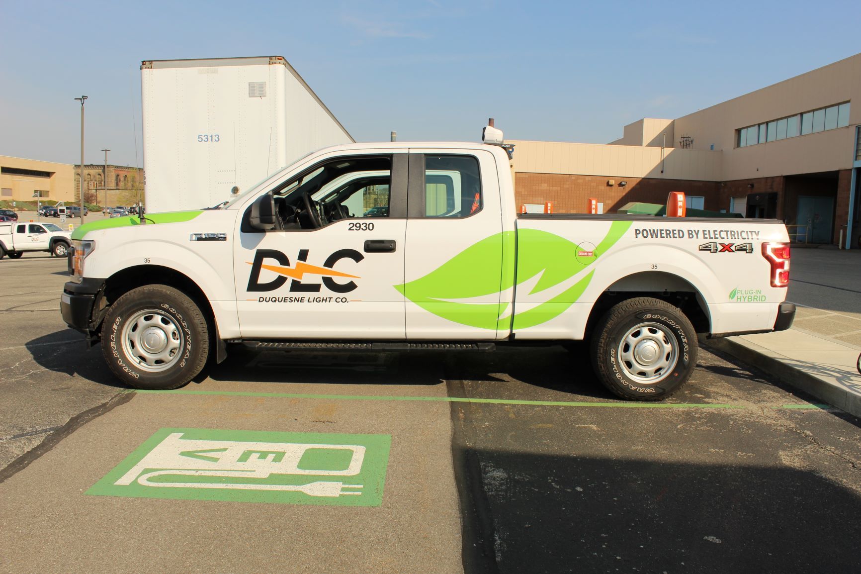 Duquesne Light Co. has added four new Ford F-150 XL hybrids to its fleet.
