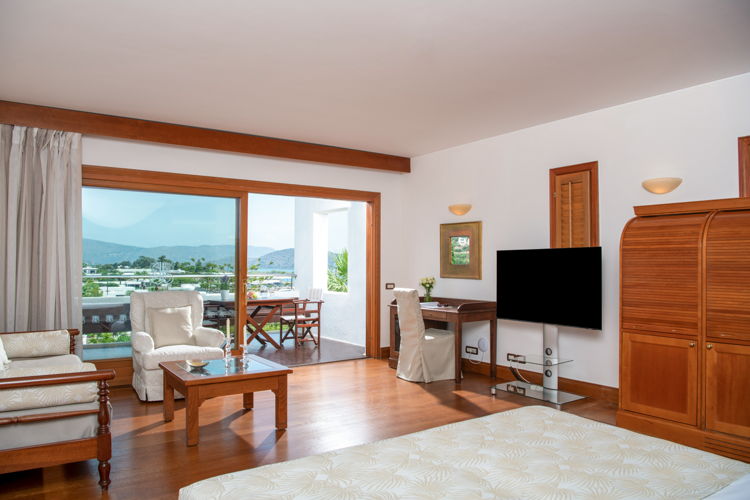Luxury Hotel Suite Sea View