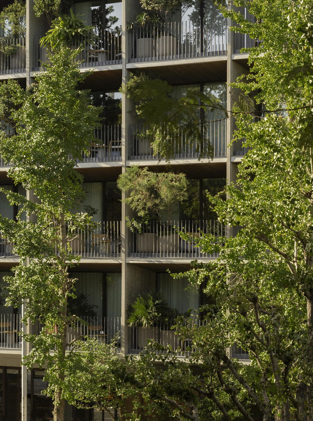 Facade, TRUNK(HOTEL) YOYOGI PARK | Image courtesy of TRUNK and Jonas Bjerre-Poulsen