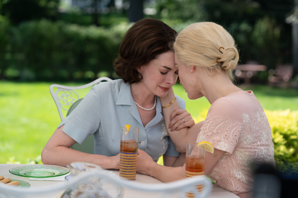 Aankondiging releasedatum en persvisie 'Mothers' Instinct' met Anne Hathaway en Jessica Chastain