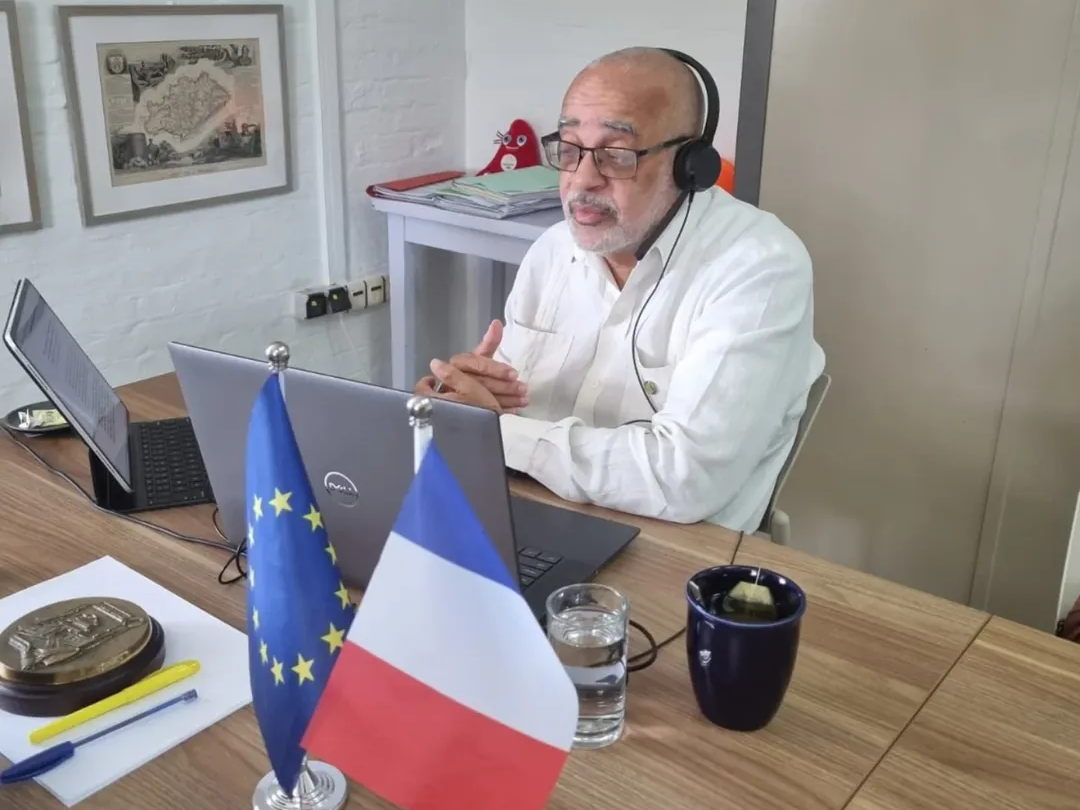 Le Directeur général de l’OECO et le Sénat français renforcent le dialogue sur la coopération régionale
