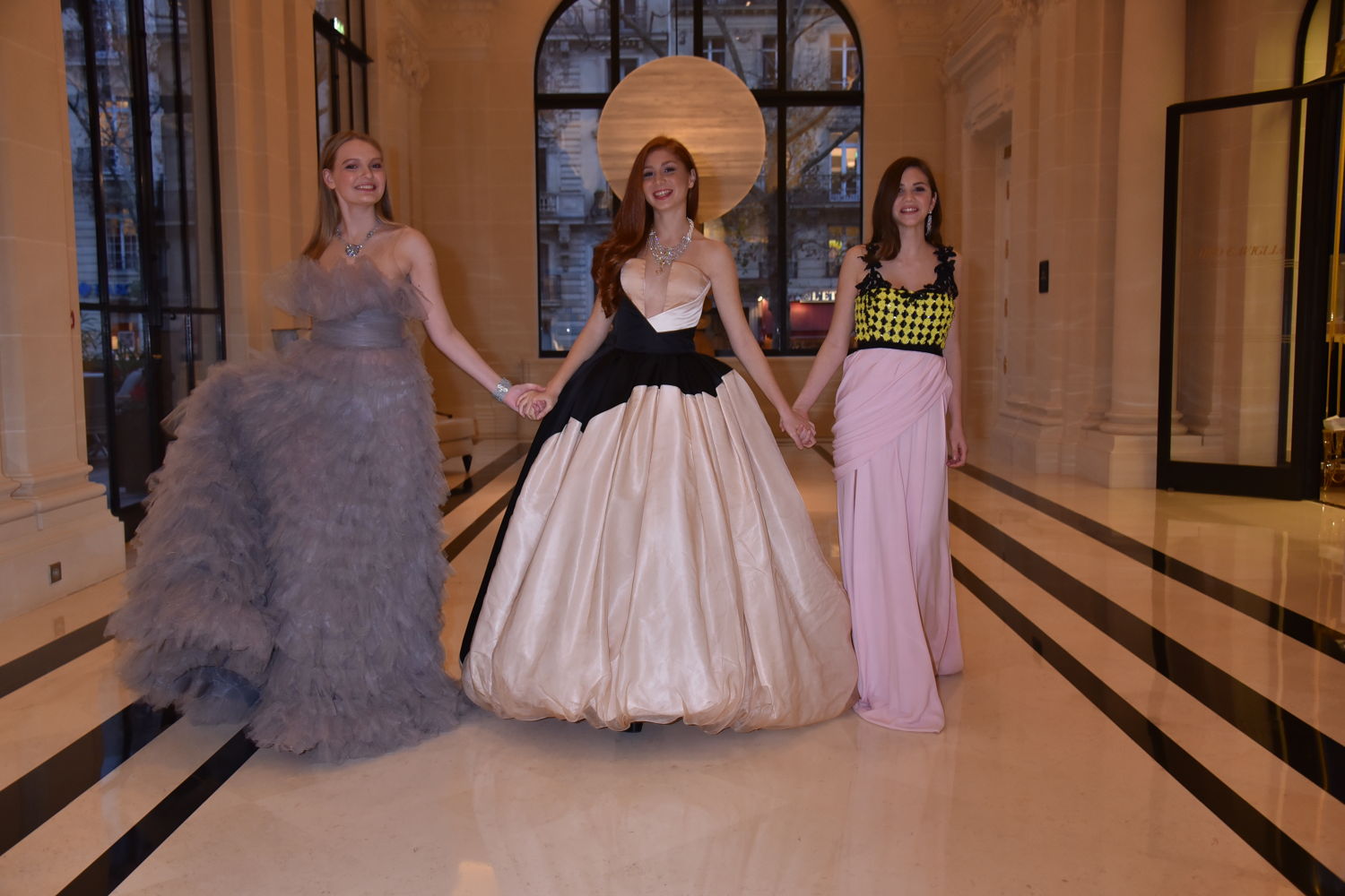Alexina Fontes Williams in Yanina Couture, Marchioness Altea Patrizi Naro Montoro in Stephane Rolland HC and Maïa Twombly in Giambattista Valli HC (jewelery by Payal New York), Photo Jean Luce Huré