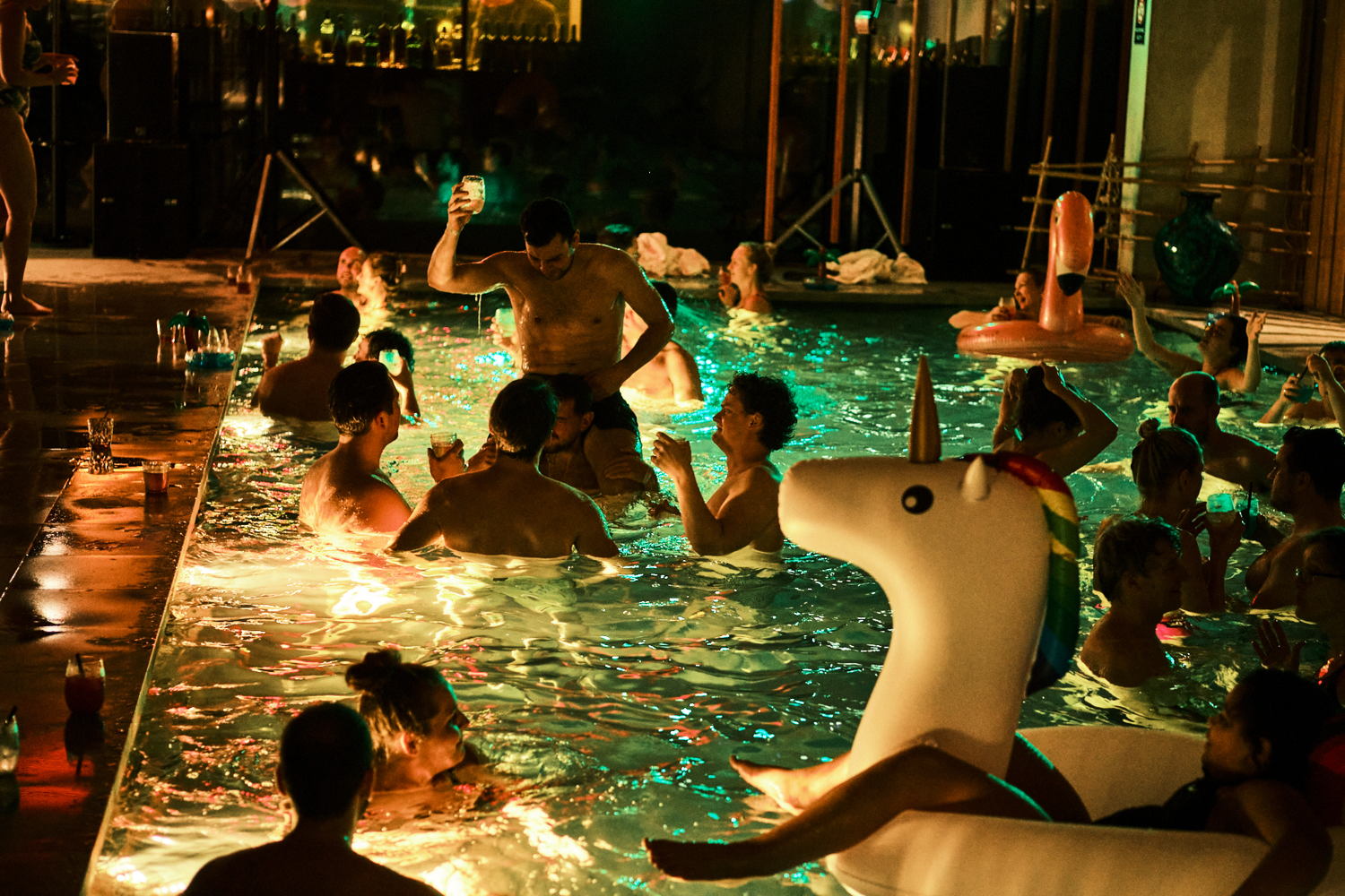 Pool Party & Silent Disco bij Hotel Jakarta