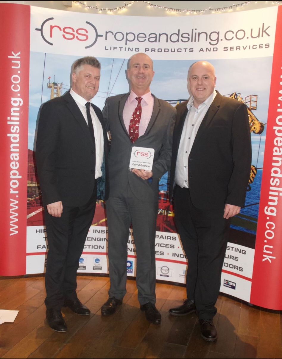 Derryl Godwin (centre), Lifting Engineer winner, with Steve Hutin (left) and Alan Varney.