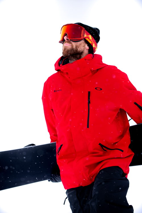 OAKLEY SAGE KOTSENBURG - LIFESTYLE IMAGE (4)