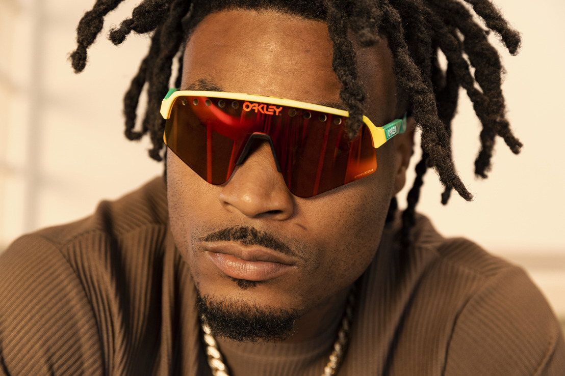 OAKLEY® RELEASES NEW ‘BE WHO YOU ARE’ CHAPTER NARRATED BY LA CHARGERS’ DERWIN JAMES JR.