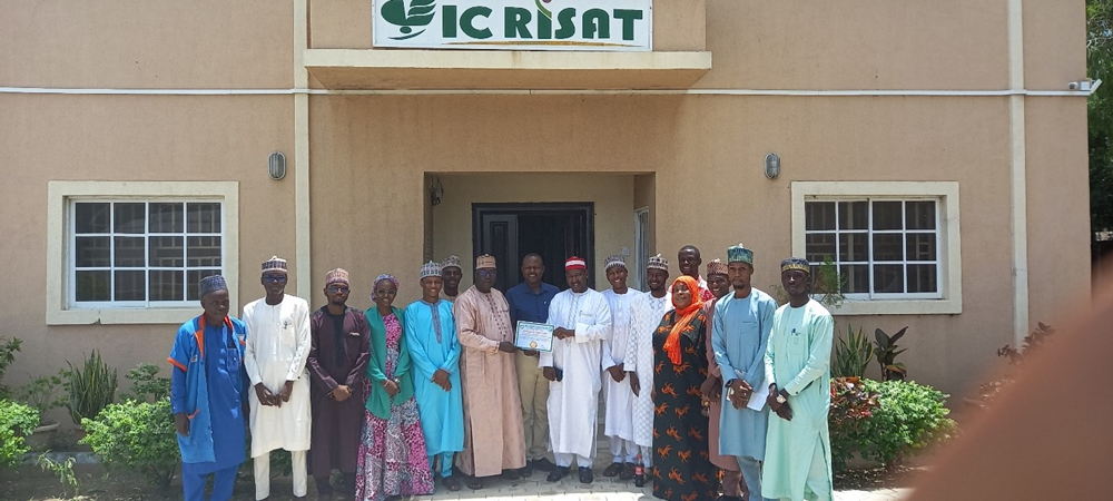 Group Photo of NAAS representatives and ICIRSAT Kano Staff, during the visit.