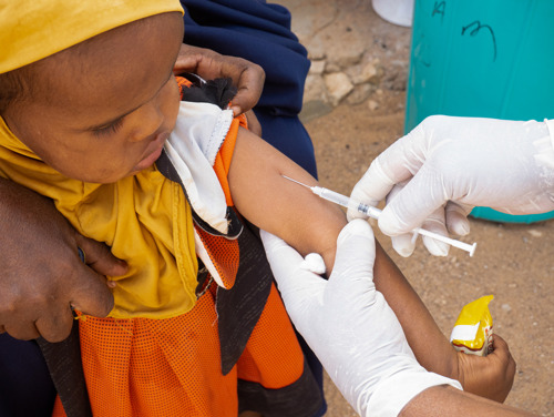 Somalia: One-hundred thousand children vaccinated amidst one of the largest measles outbreaks in the world