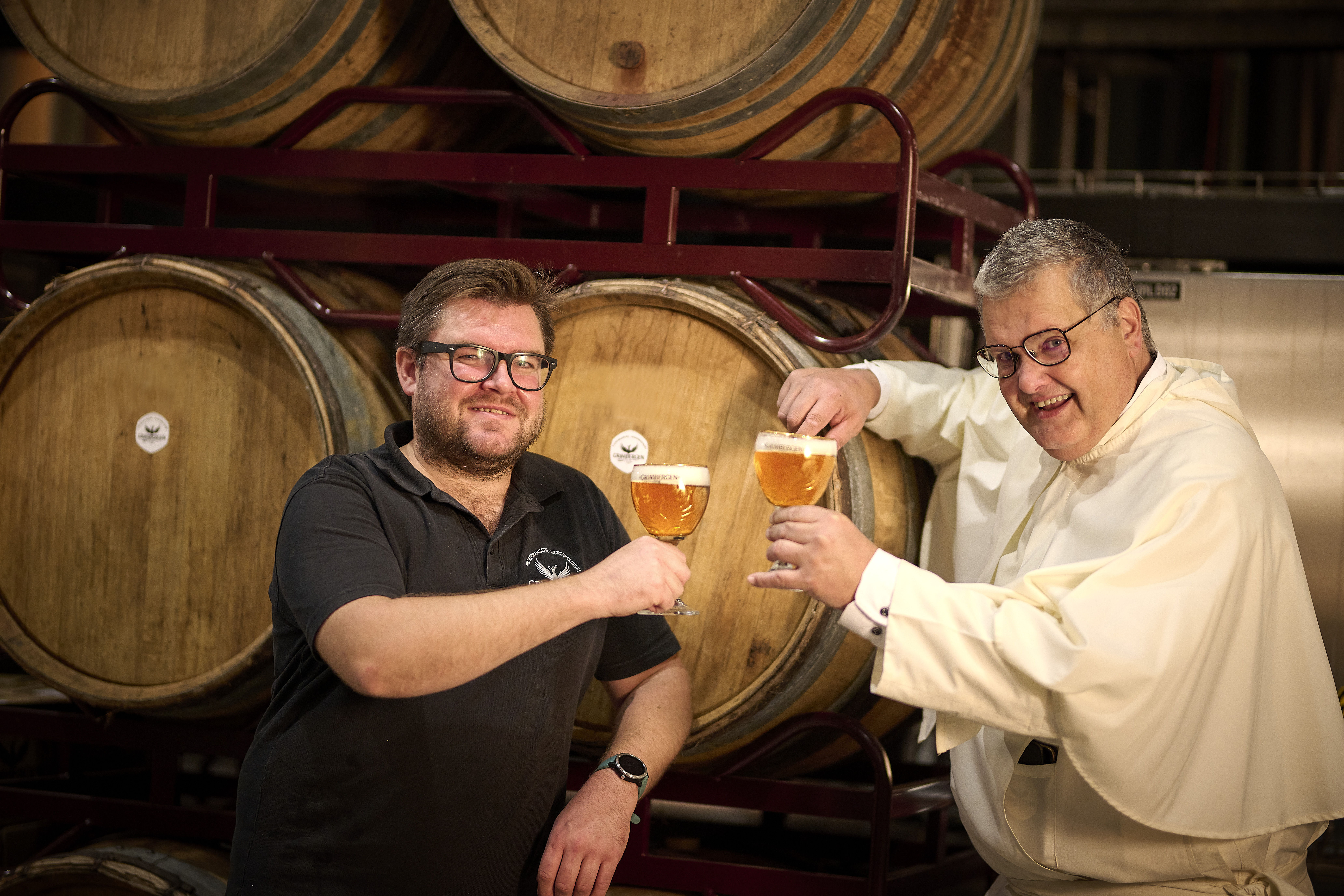 Cédric Lebbe (links), jurylid en meesterbrouwer van de Grimbergen Abdijbrouwerij, en Karel Stautemas (rechts), jurylid, subprior en provisor van de Grimbergen Abdijbrouwerij. Cédric Lebbe (links), jurylid en meesterbrouwer van de Grimbergen Abdijbrouwerij, en Karel Stautemas (rechts), jurylid, subprior en provisor van de Grimbergen Abdijbrouwerij.