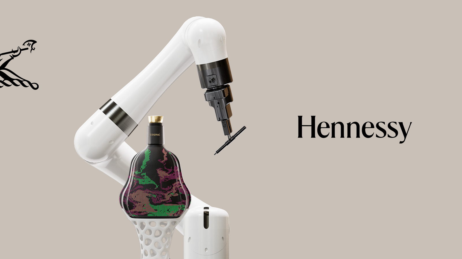 Hennessy X.O Collection par Florian Zumbrunn, l'alliance singulière de l'art génératif et de la robotique.