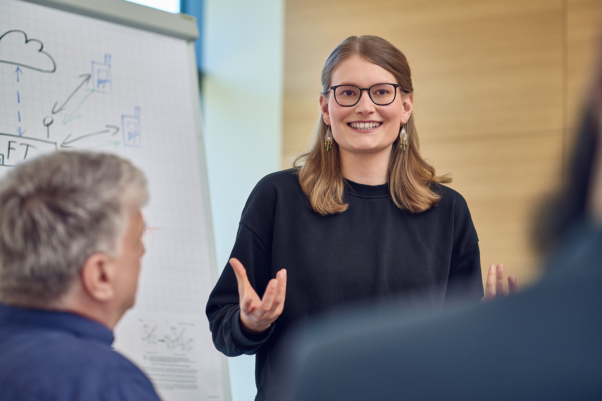 „Staatliche Fördermittel und Projekte wie MERCI finanzieren die risikoreiche frühe Entwicklung von DECT NR+, die selbst finanziell stark aufgestellte Unternehmen nicht ohne Weiteres aus ihren Produktbudgets bestreiten können“, sagt Zocher. „Staatliche Fördermittel und Projekte wie MERCI finanzieren die risikoreiche frühe Entwicklung von DECT NR+, die selbst finanziell stark aufgestellte Unternehmen nicht ohne Weiteres aus ihren Produktbudgets bestreiten können“, sagt Zocher.