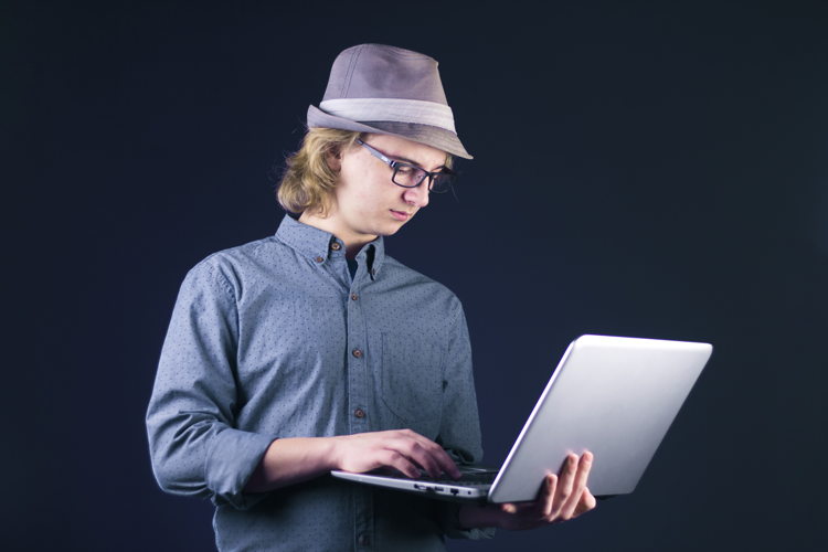 Aprovecha la tecnología y conviértete en un geek para ser la sensación de tus redes sociales. 