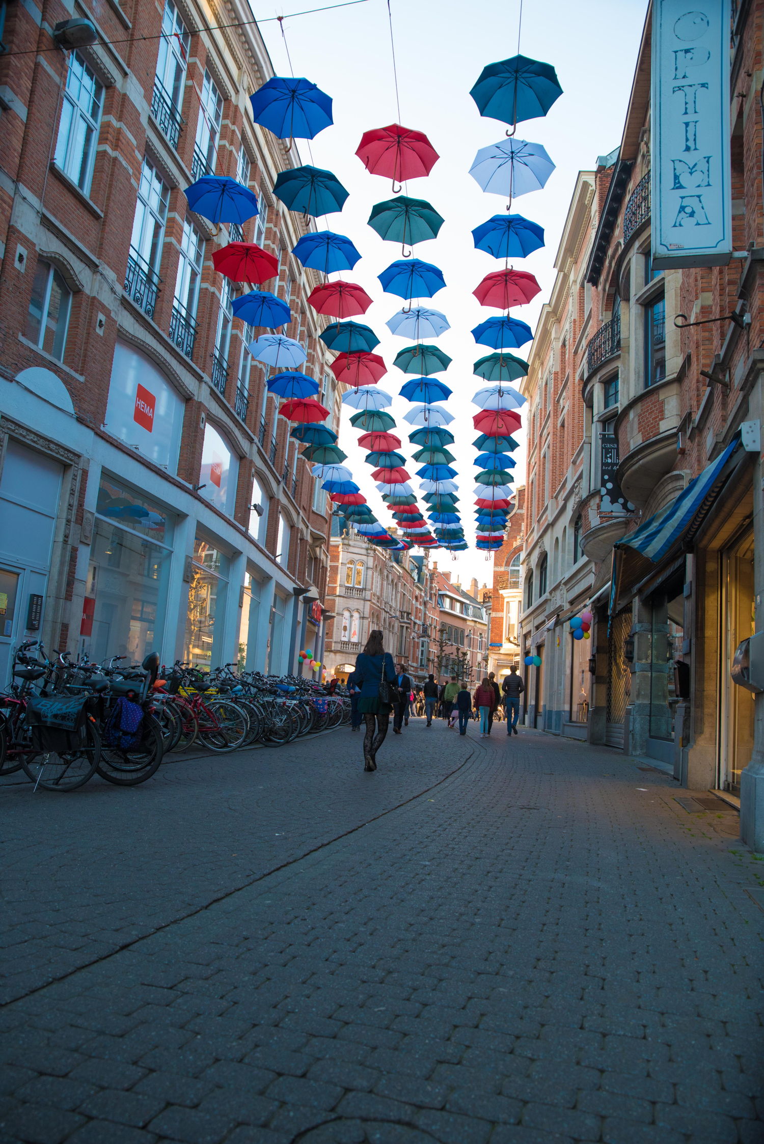 500jaarUtopia - Utopia loopt verder in de winkelstraten...