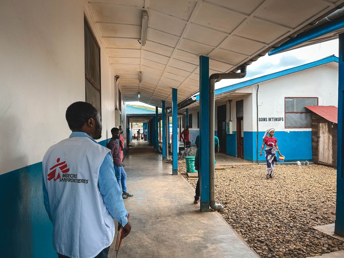 View of the newly constructed buildings at the referral health centre in Nyabiondo, supported by MSF since 2009, in support of the Ministry of Health. Between January and September 2023, medical teams conducted 43,363 consultations. Photographer: Laora Vigourt | DRC | 16/09/2023