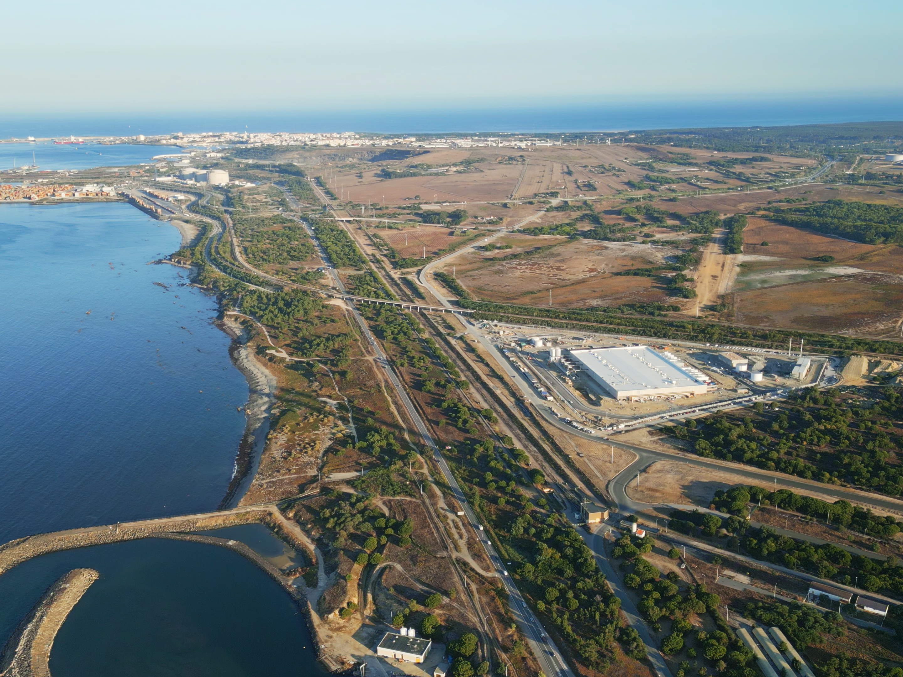 Schneider Electric en Start Campus leggen schaalbare, duurzame basis voor AI- en cloudinfrastructuur in Portugal 