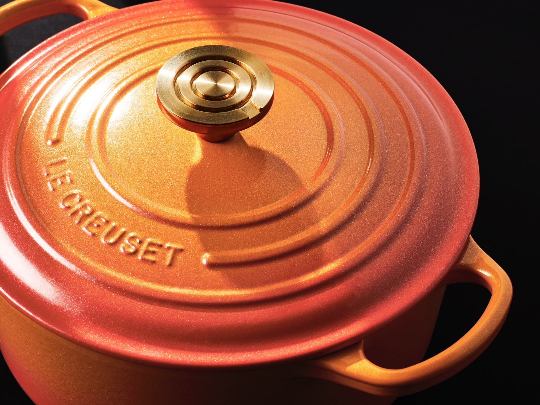 Le Creuset wordt 100 en staat in vuur en vlam voor jou