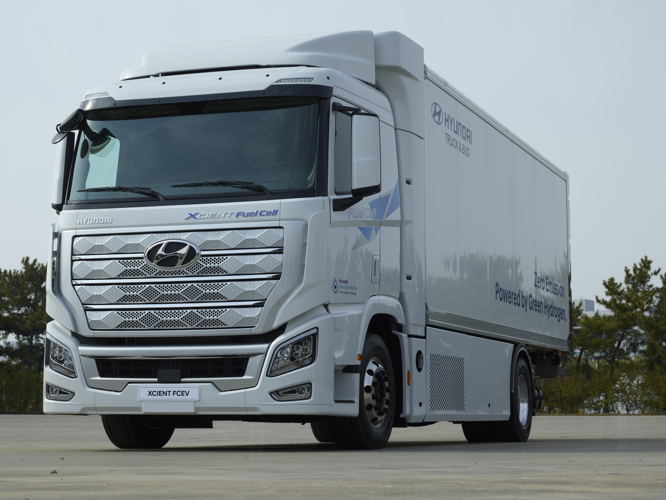 World’s First Fuel Cell Heavy-Duty Truck, Hyundai XCIENT Fuel Cell