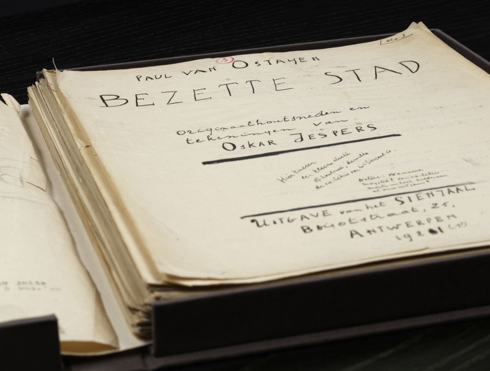 Manuscript 'Bezette Stad' door Paul Van Ostaijen. Foto: Bart Huysmans & Michel Wuyts