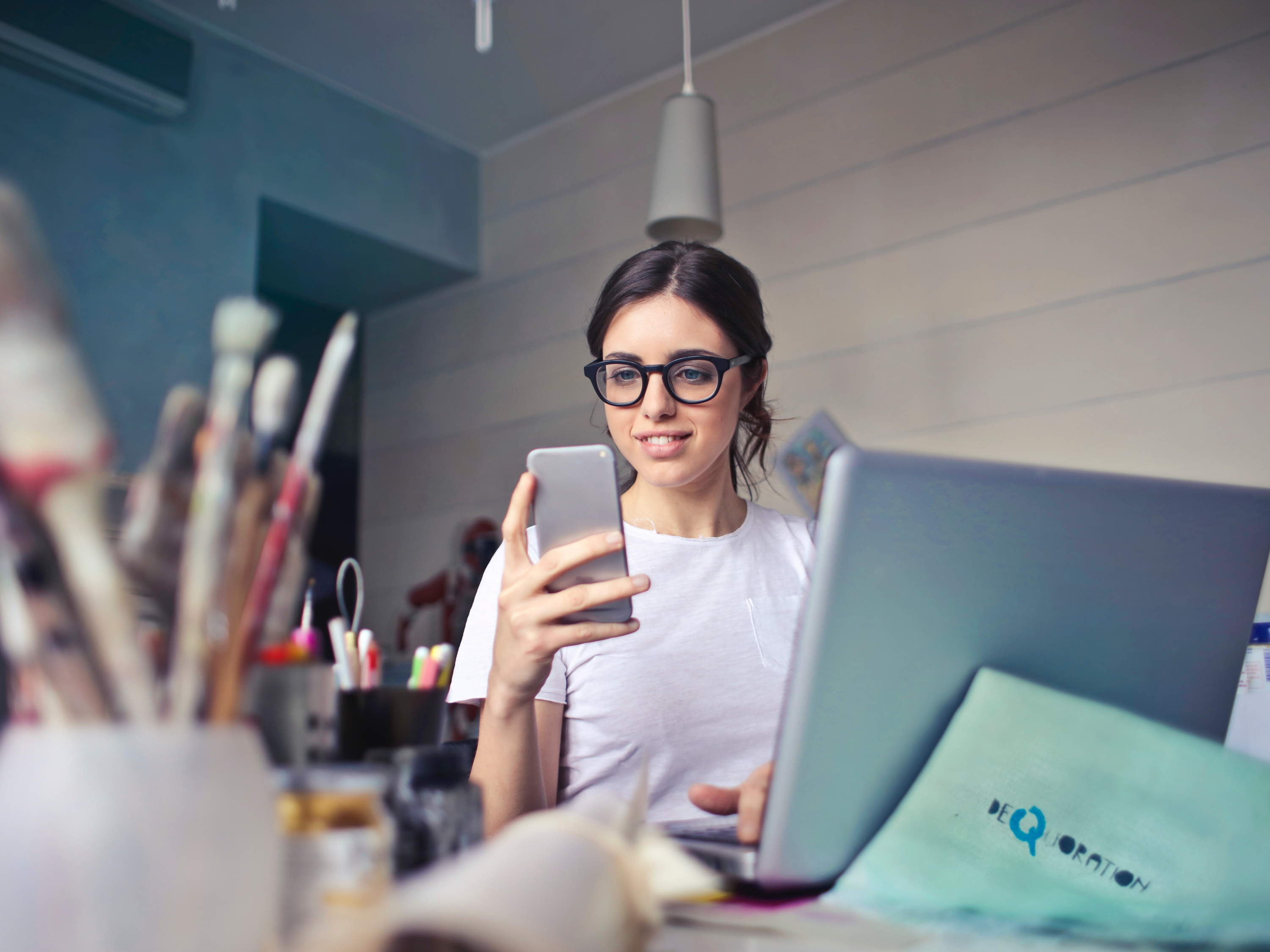 Conocer a alguien online: qué medidas de seguridad hay que tomar