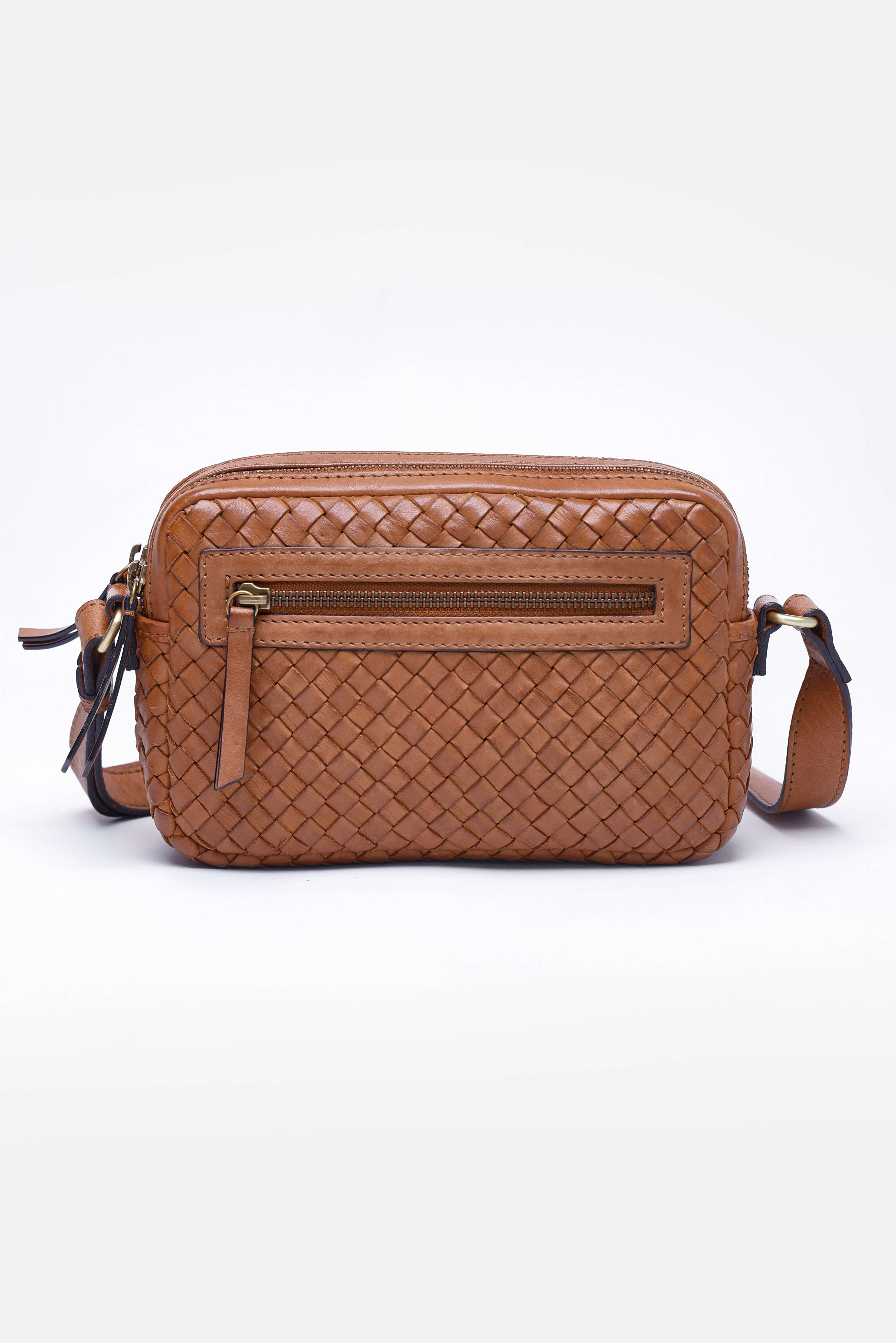 Veritas | FW25 | Packshots 