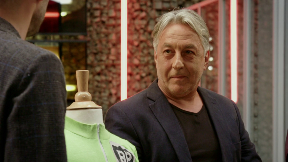 Eddy Planckaert verkoopt zijn groene trui uit Tour de France: “Mijn DNA en zweetgeur zitten er nog in.”