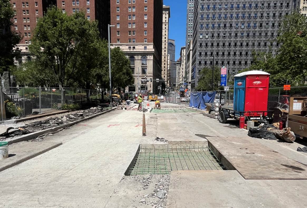 Inside the work zone at Sixth Avenue and Grant Street