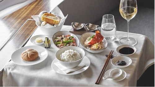 Culinair genieten boven de wolken: Cathay Dining tilt dinerervaring in de lucht naar hoger niveau